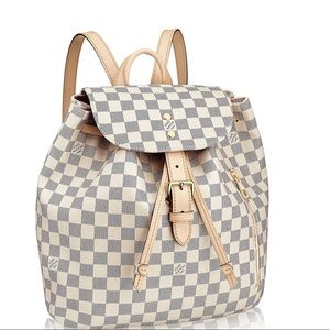 Meet your Posher, Amada